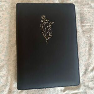 Brand New Black A5 Binder Planner